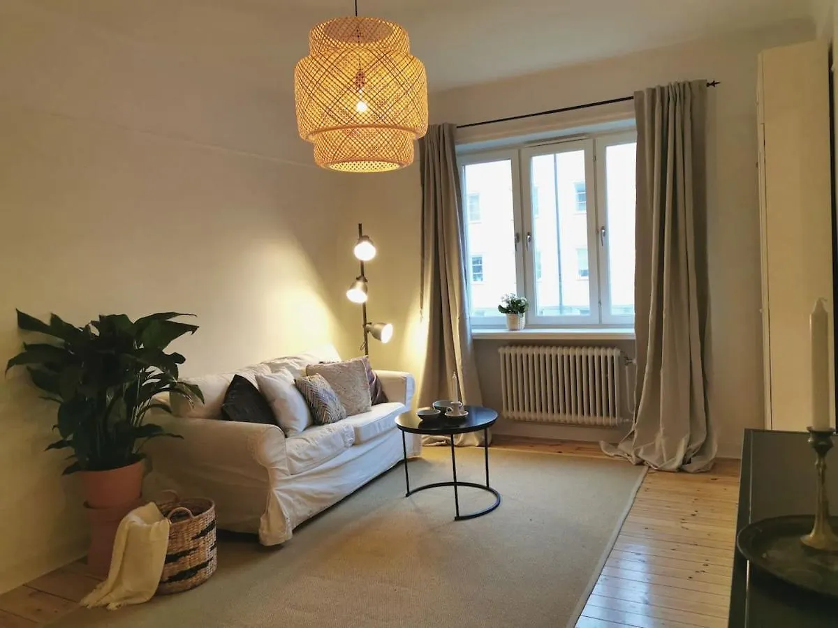 Modern, Newly Renovated Apartment In Kungsholmen location